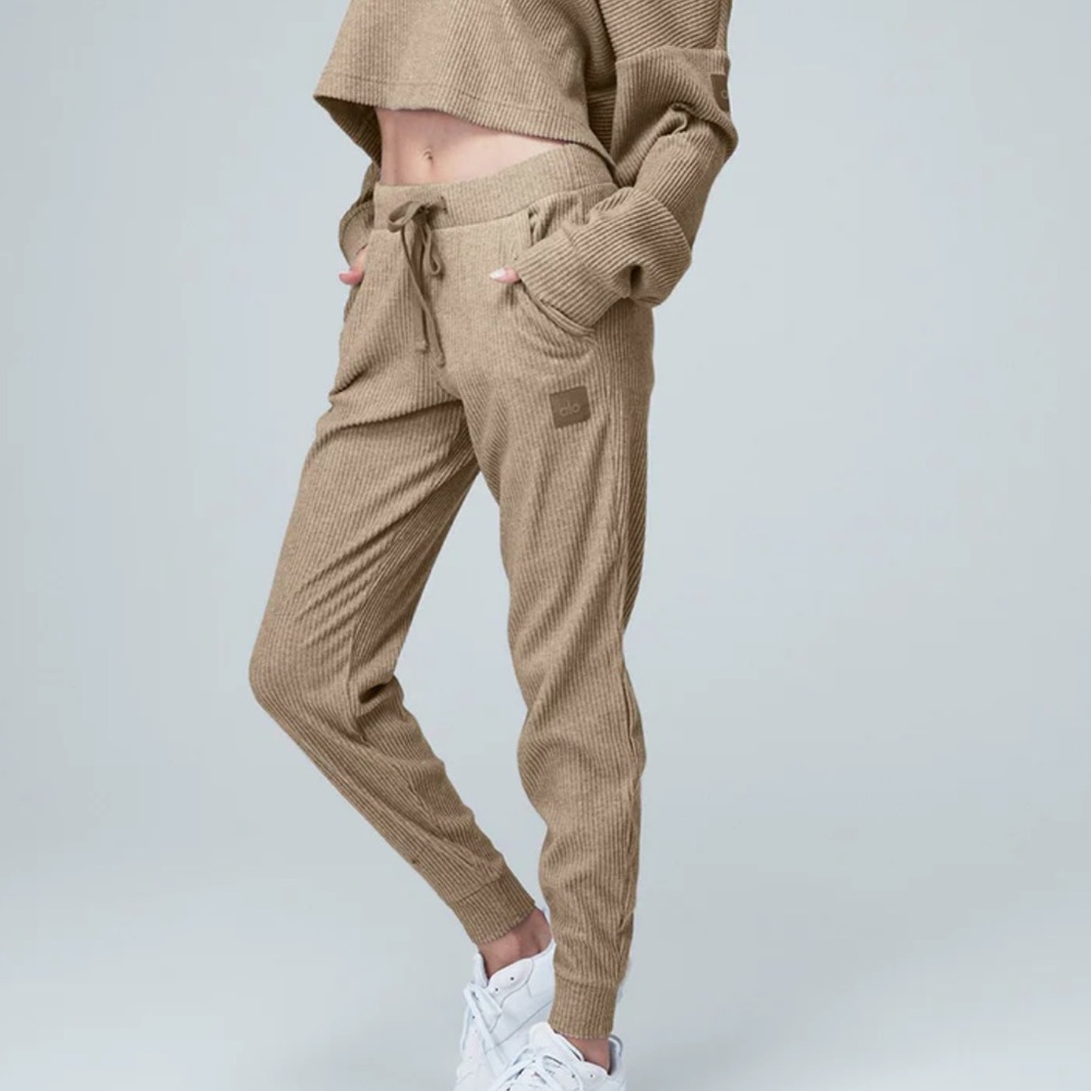 Alo joggers